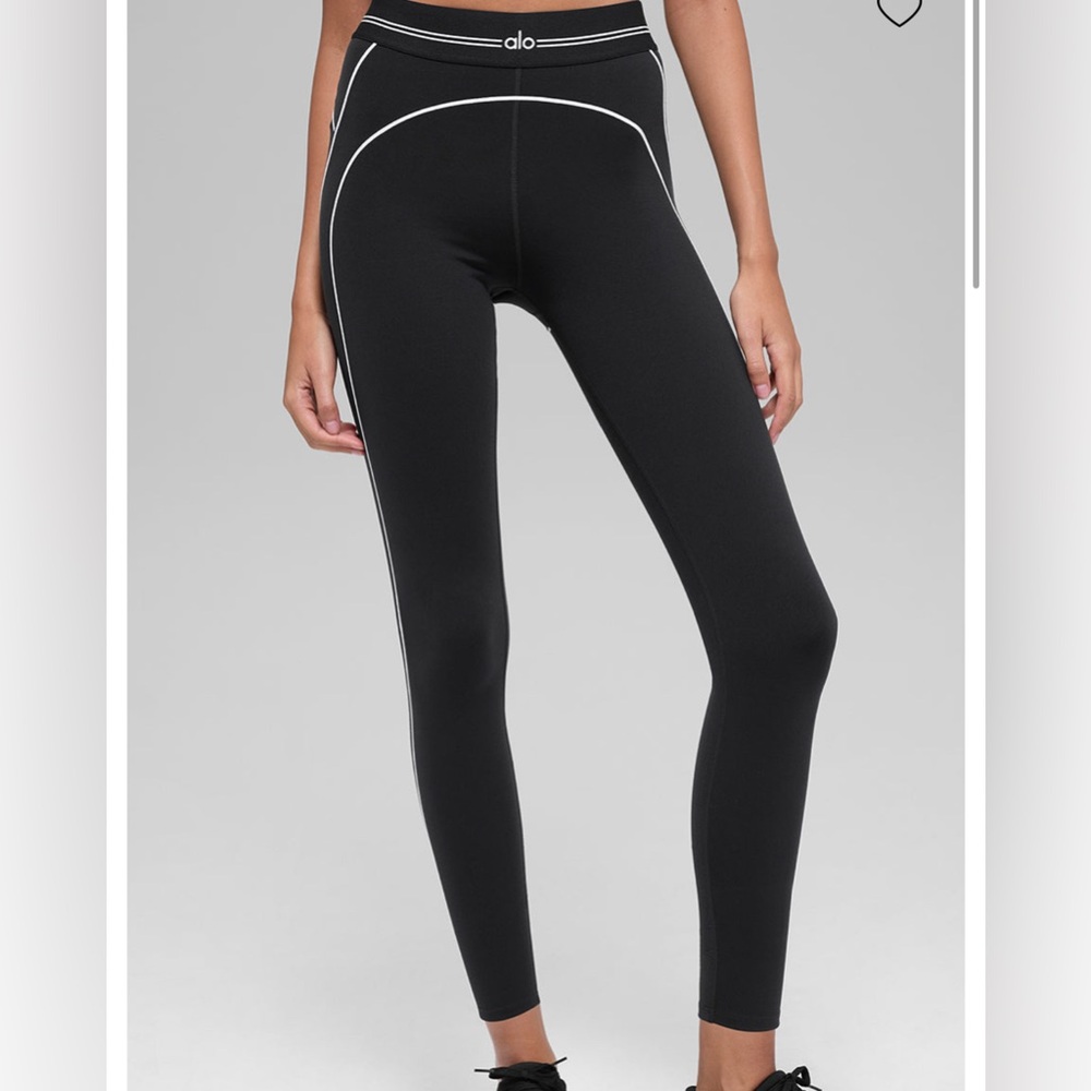Airbrush High Waist 7/8 Heart Throb Leggings Black/White - Picture 2 of 4
